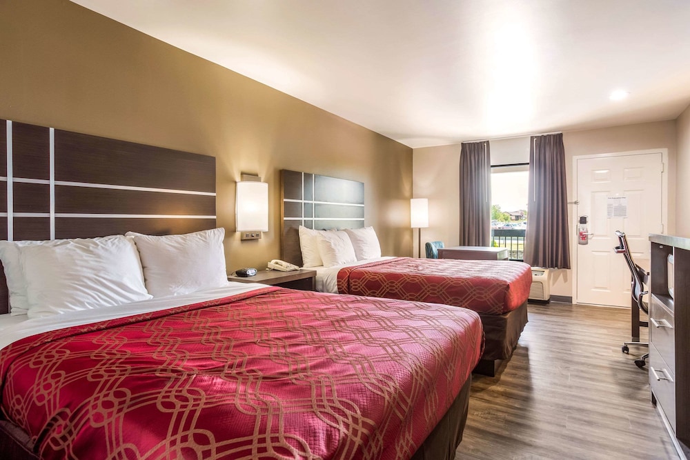 Econo Lodge Inn & Suites Murfreesboro Shopping District