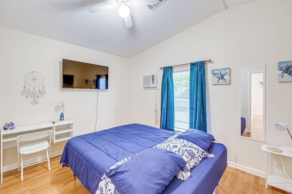 West Palm Beach Home ~ 2 Mi to Downtown!