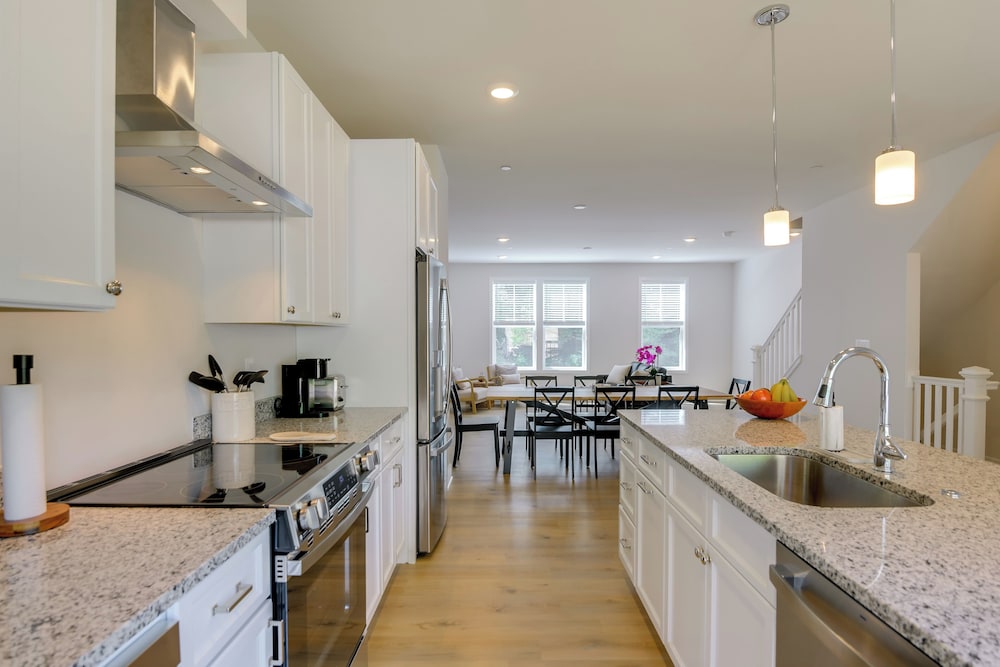 Modern Gem Near Historic Annapolis & Naval Academy