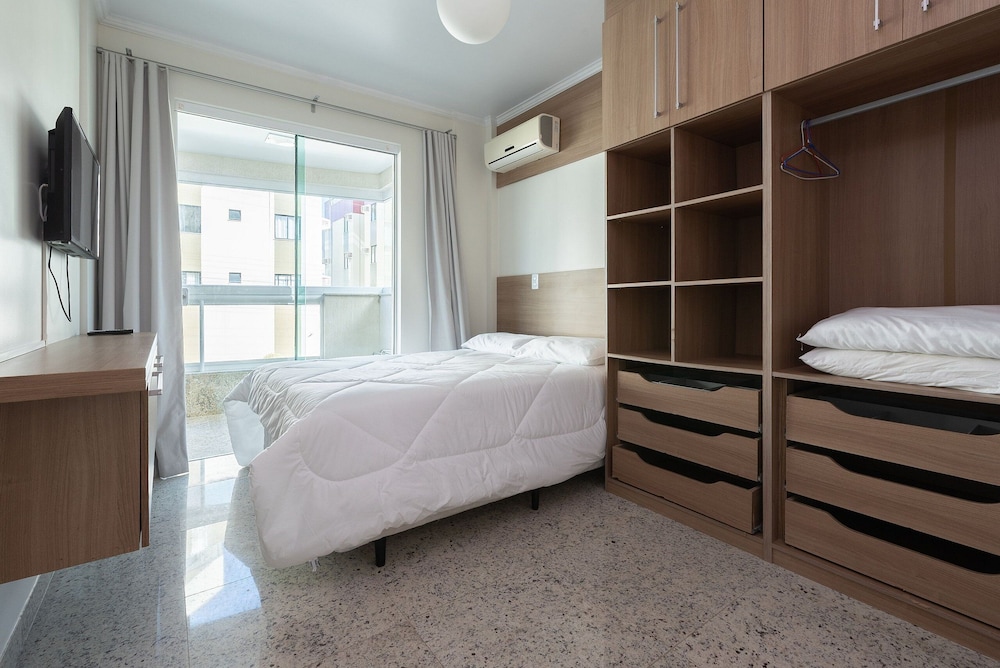Apt W/balcony 160m Bombas Beach Col102