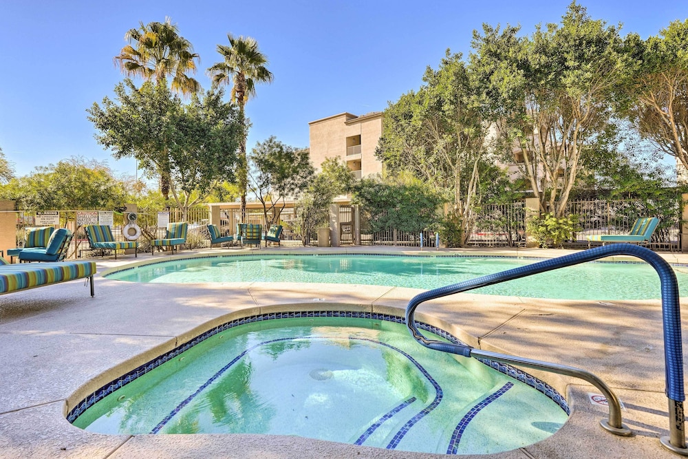 Midtown Phoenix Vacation Rental w/ Pool Access! view 3