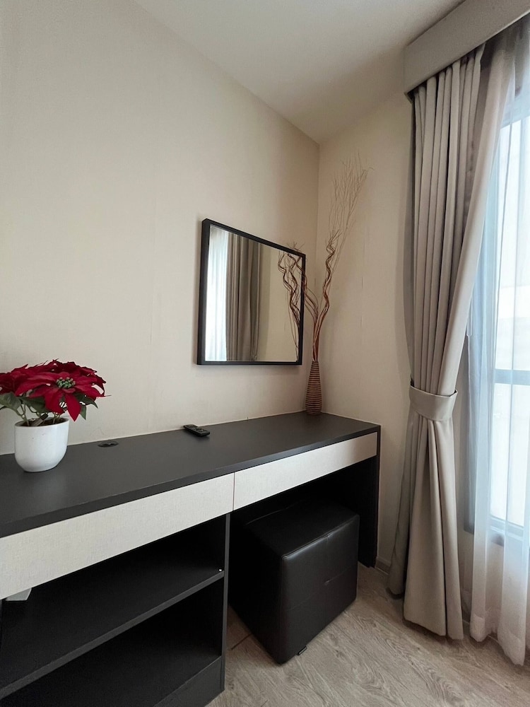 Sea View 2 Bed Room at Great Location