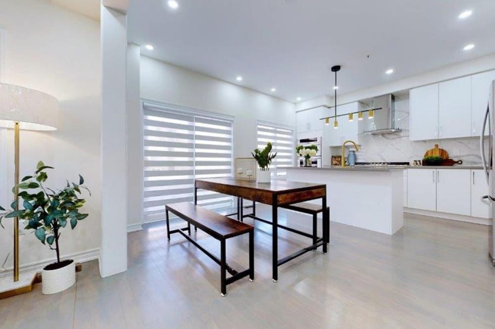 Georgina. New 4 Bedroom House Near Lake Simcoe