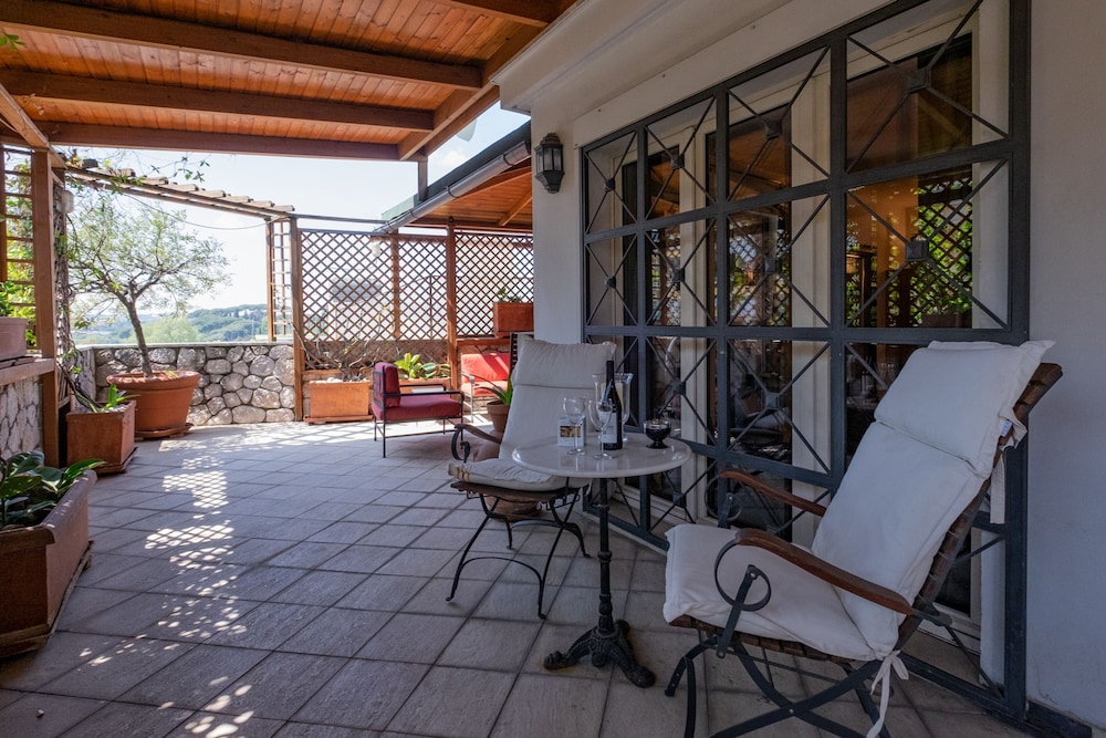 Amazing Penthouse by Caracalla