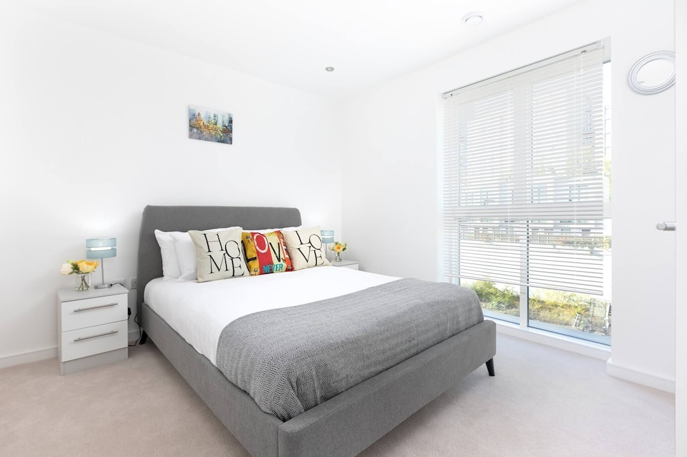 Skyvillion - Olympic Flat-excel o2 Arena Westfield