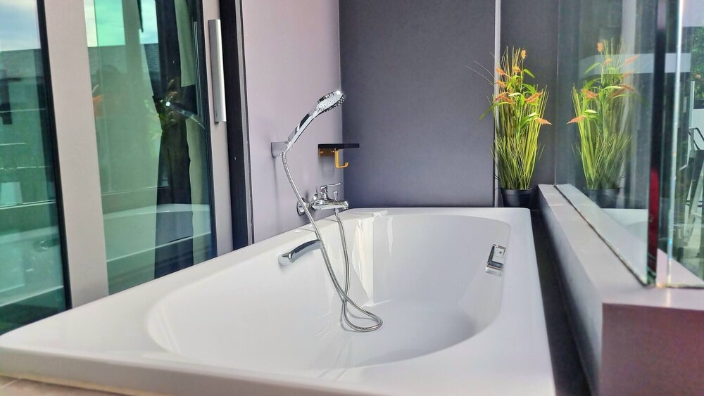 B407 - 1 Bedroom Condo Pool View Near Ao Nang Beach