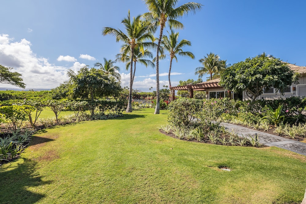 Waikoloa Beach Villas #o23 2 Bedroom Condo