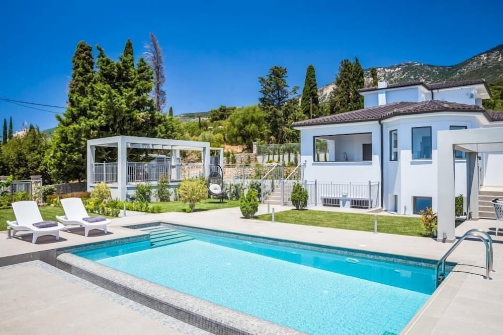 Villa Aris view 4