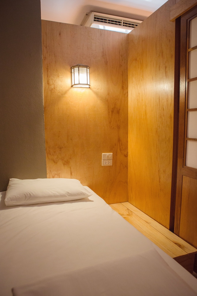 Baan Mek Hostel