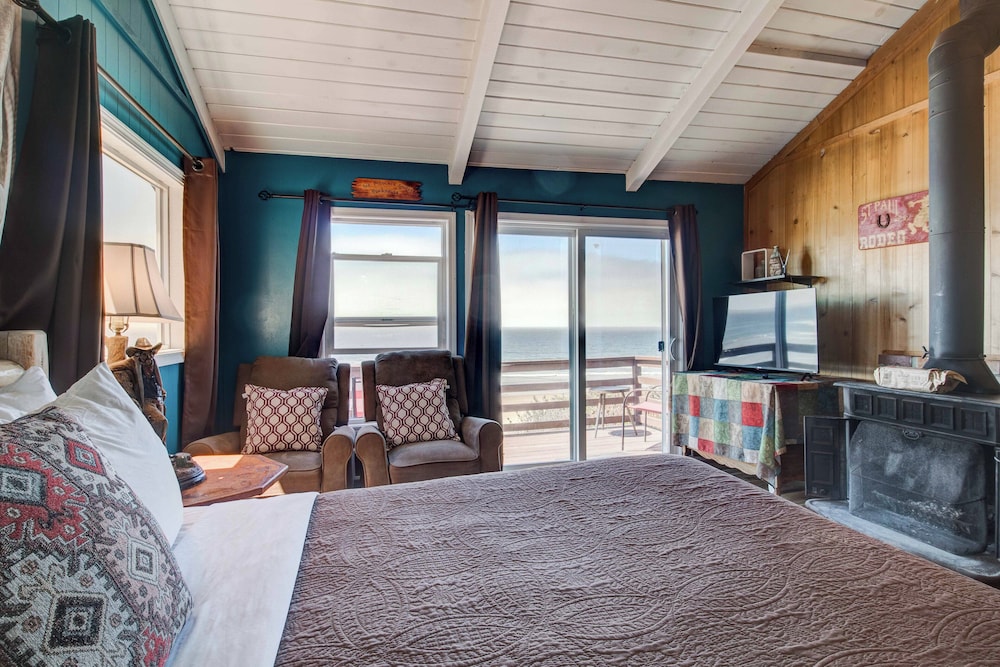 Moolack Shores Inn
