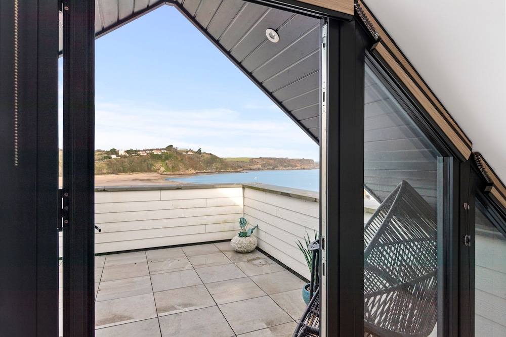 Ultra Marine - Large Roof Terrace Sea Views