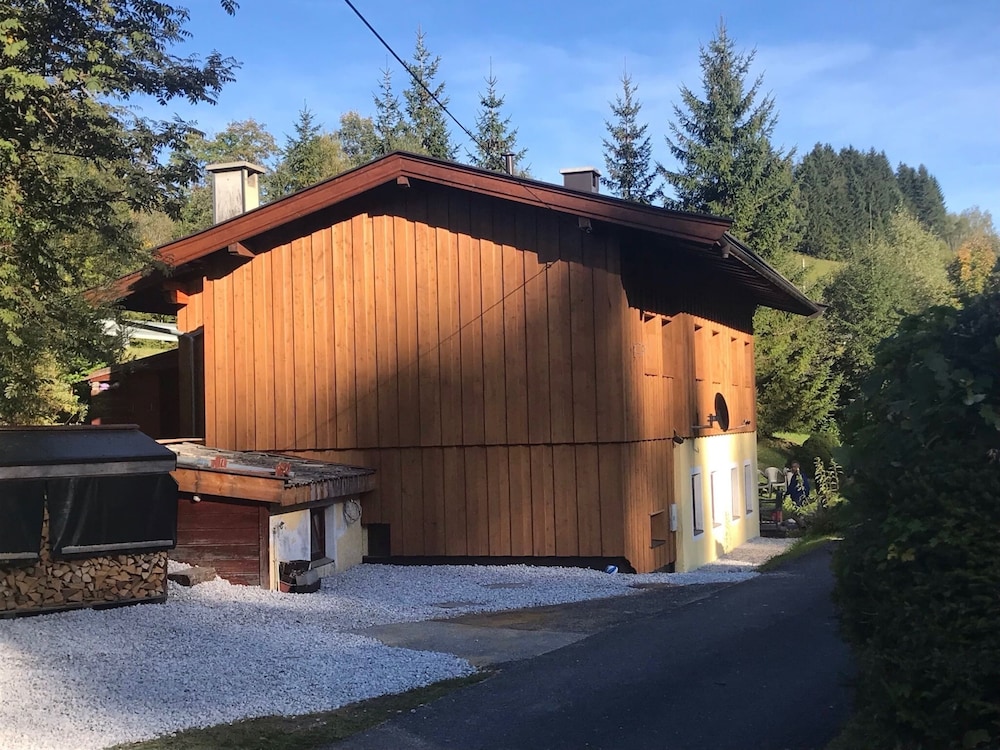 Spacious Holiday Home near Ski Area in Leogang view 4