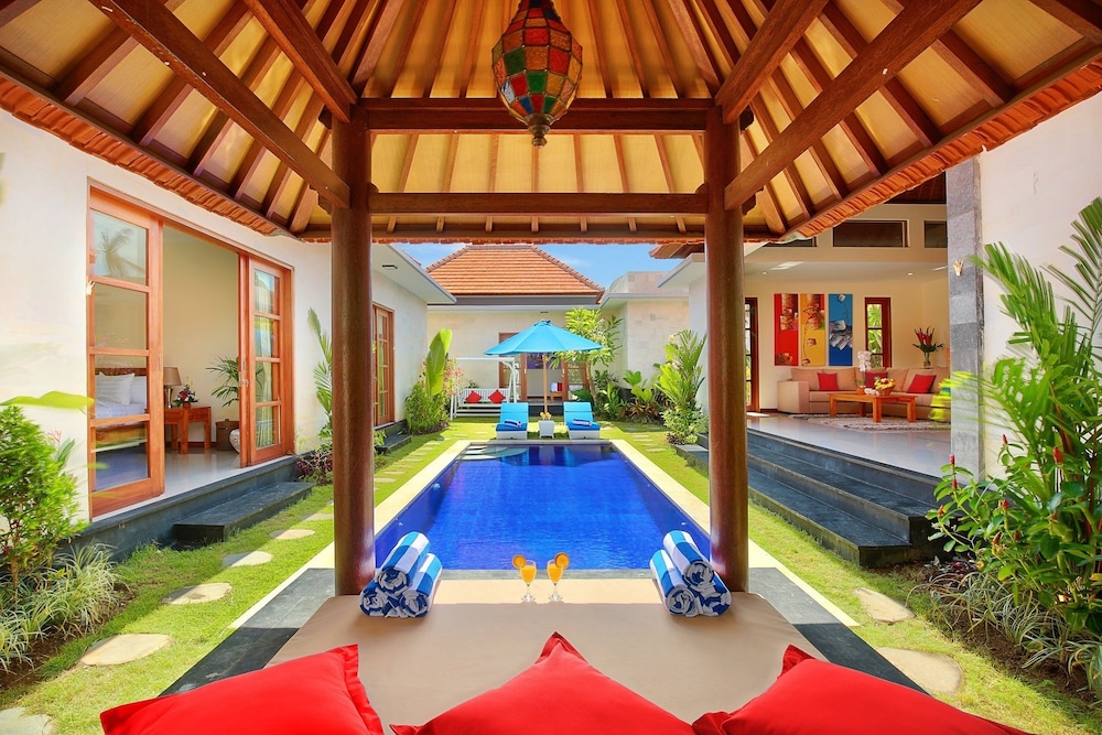 Nicola Villa Seminyak Beachside