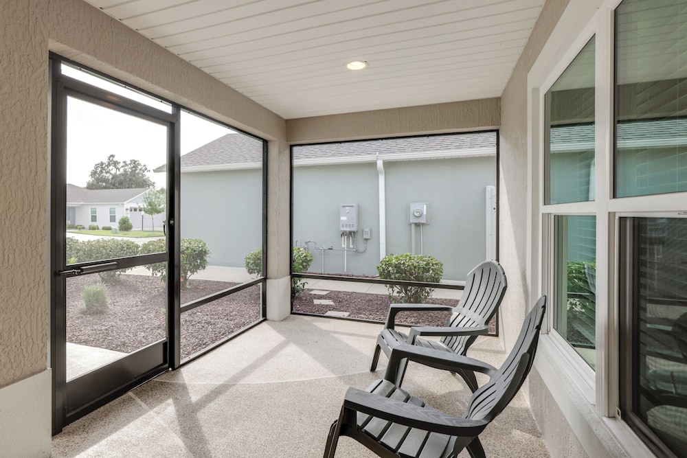Golf Cart & Home Office: The Villages Retreat!