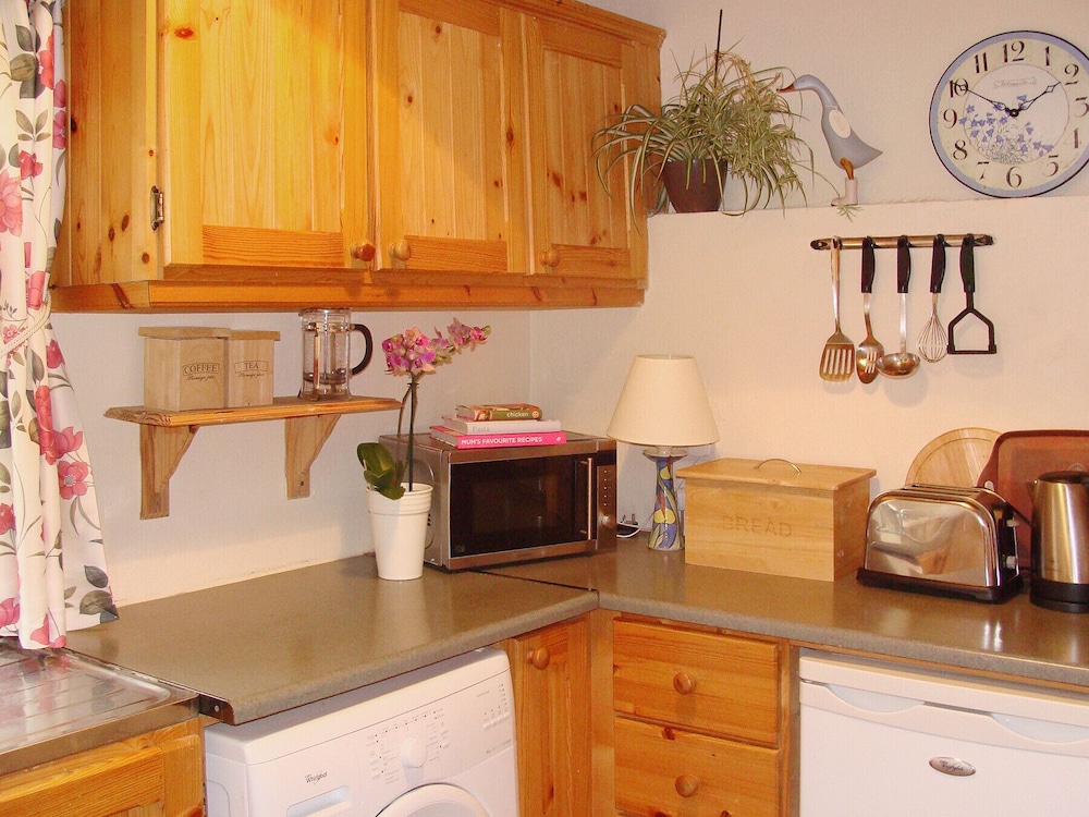 Bridies Holiday Cottage Roundstone