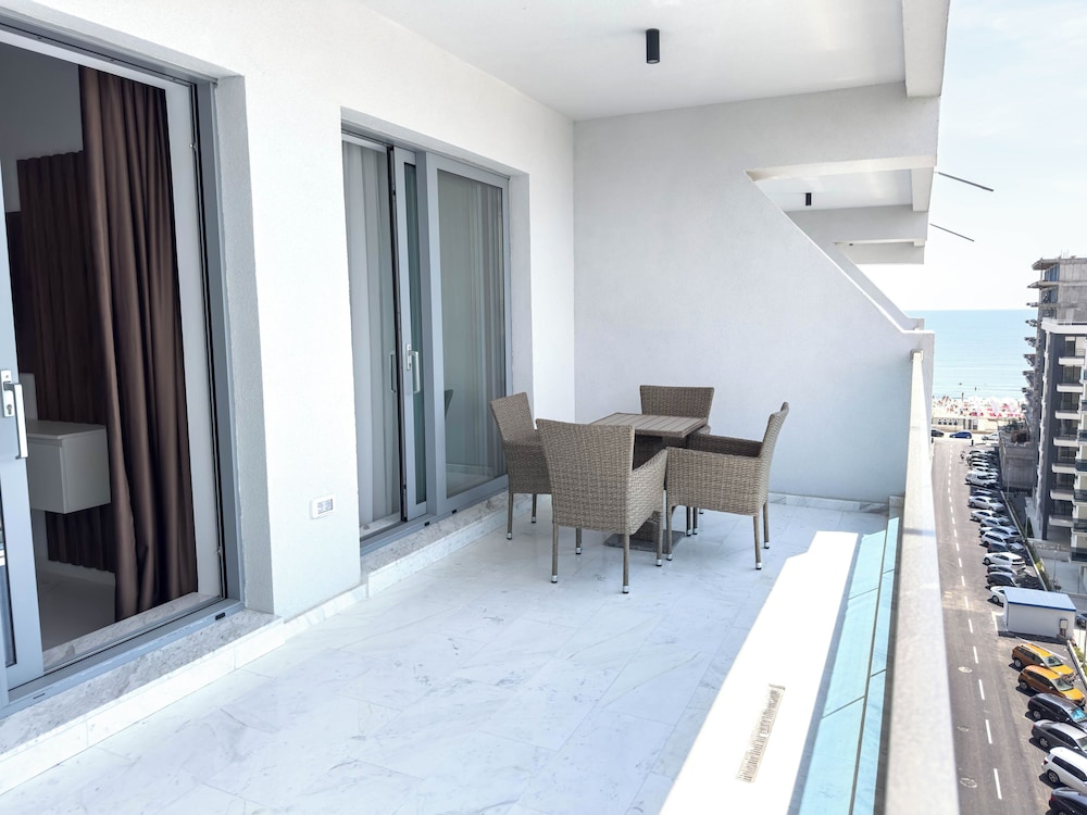 Wave 6 Apartments