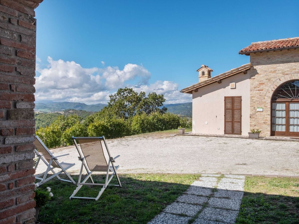 Authentic Marche Hideaway photo 2