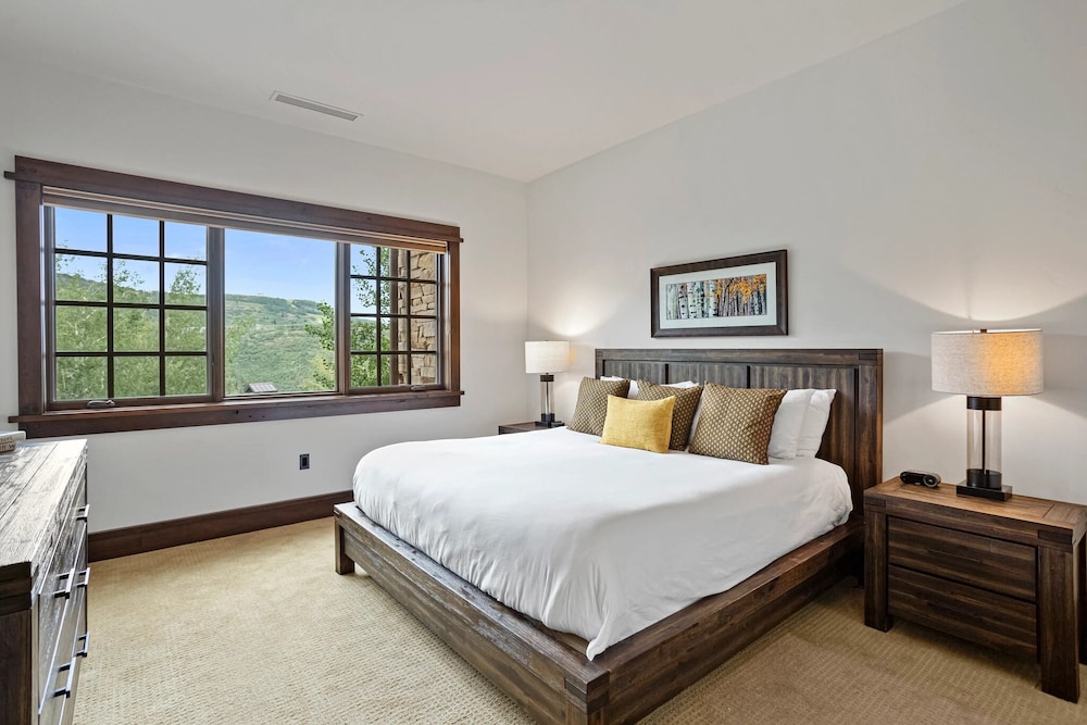 Arrowleaf Lodge at Deer Valley Resort - Three Bedroom Residence #203 3 Condo
