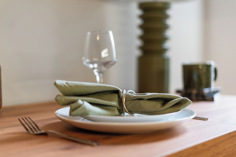 Avari Apartments - Notting Hill