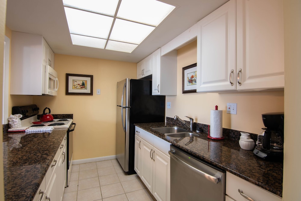 Palm Beach Waterfront Suites