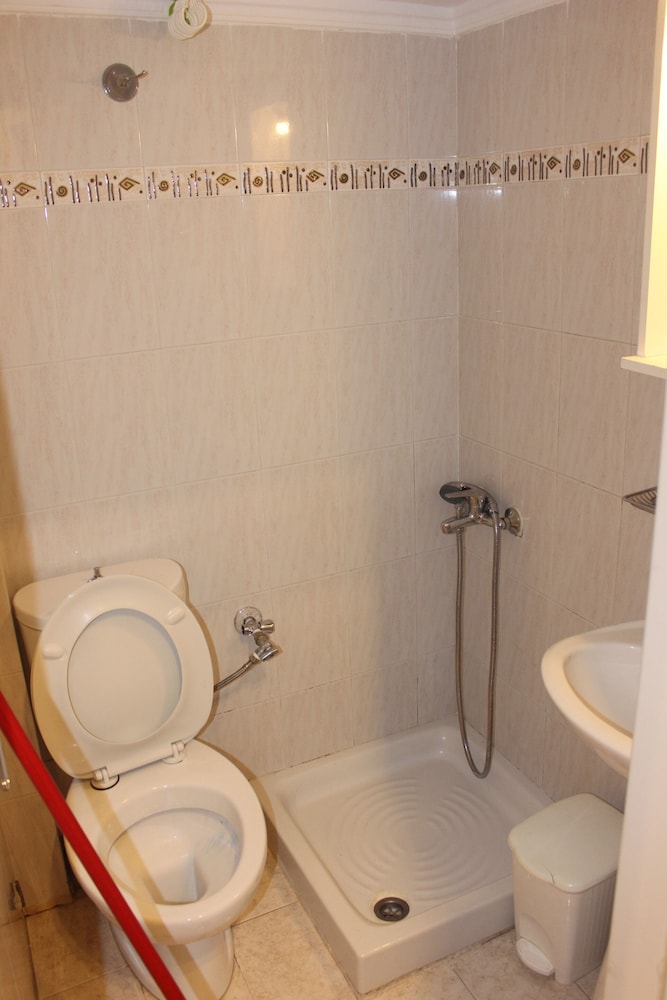 Studio Sleeps 2 With Free Parking