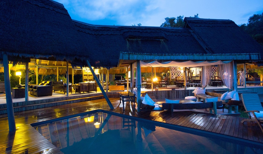 Selinda Camp