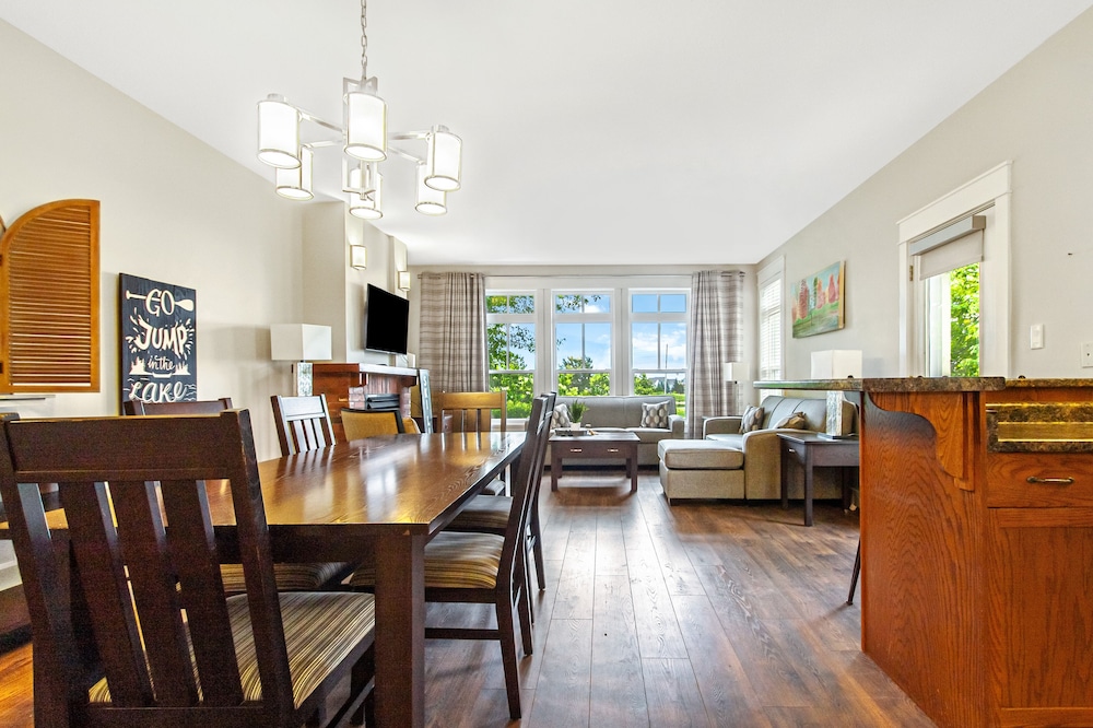 Rivergrass Condos