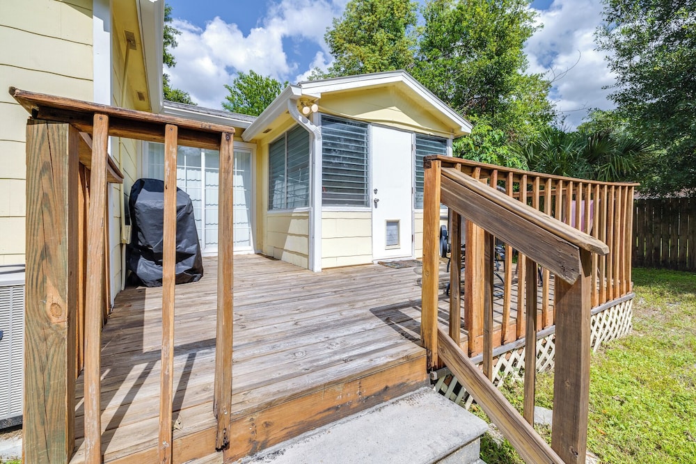 Charming Seminole Heights Getaway