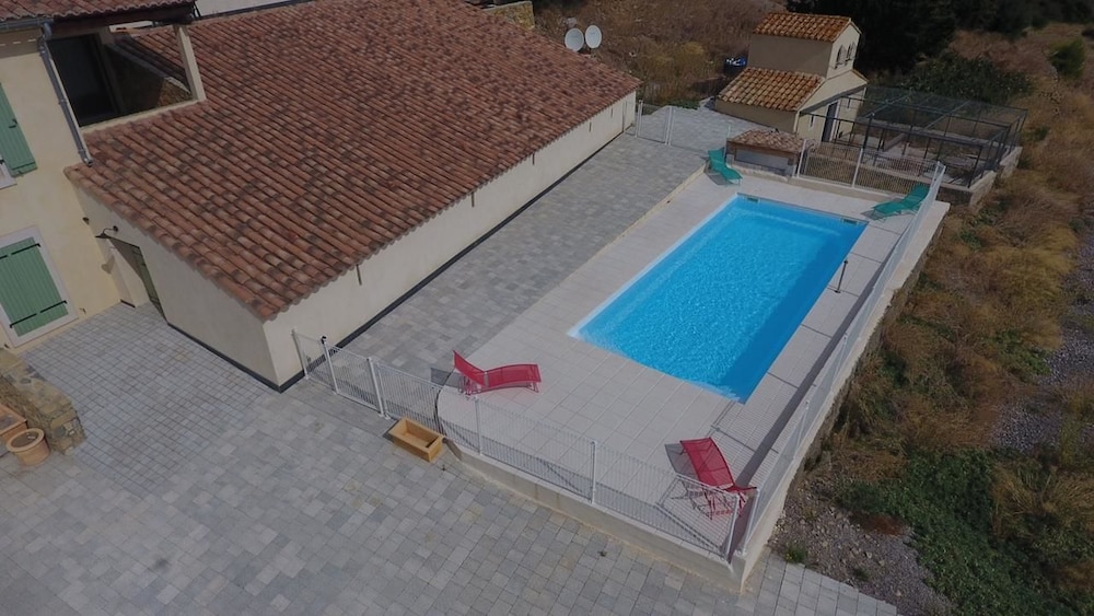 Photo 16
