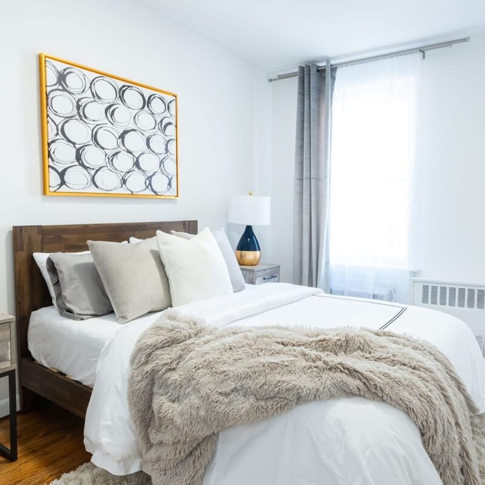 49-4a Prime Midtown Newly 2BR WD