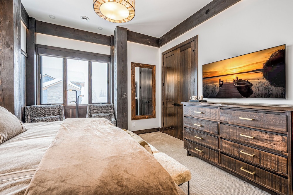 Opulence At Big White