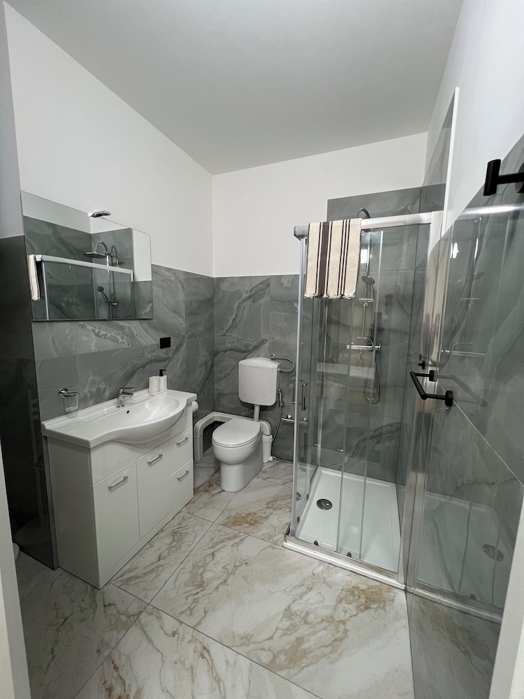The Central Rock Inn camere con bagno privato self check in