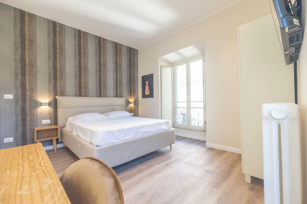 Design 18 Charming Rooms