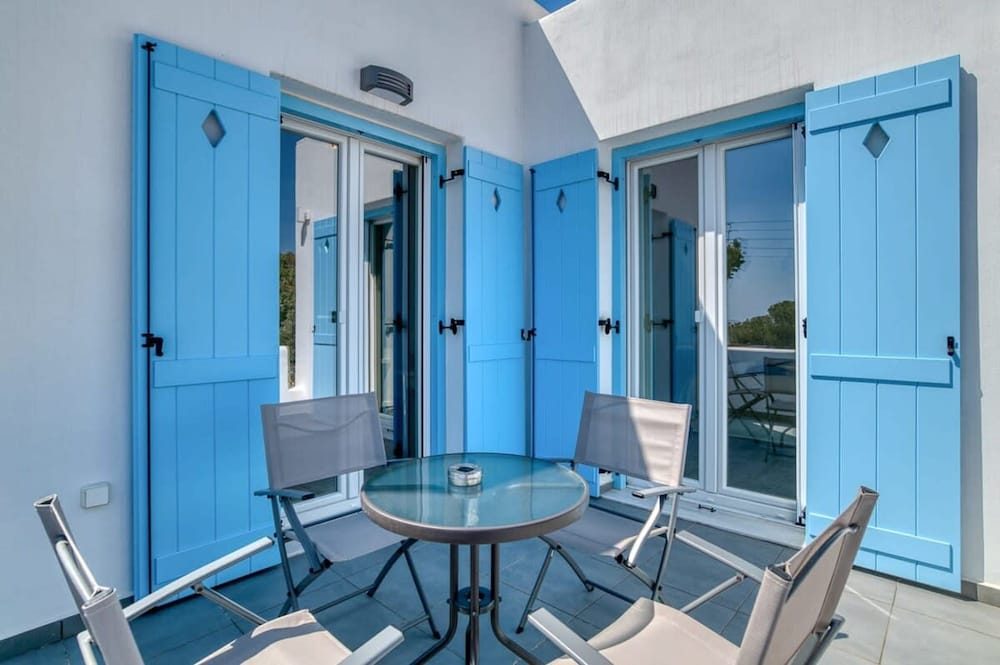 Venus s Seaside Bliss - Paros Dream Haven