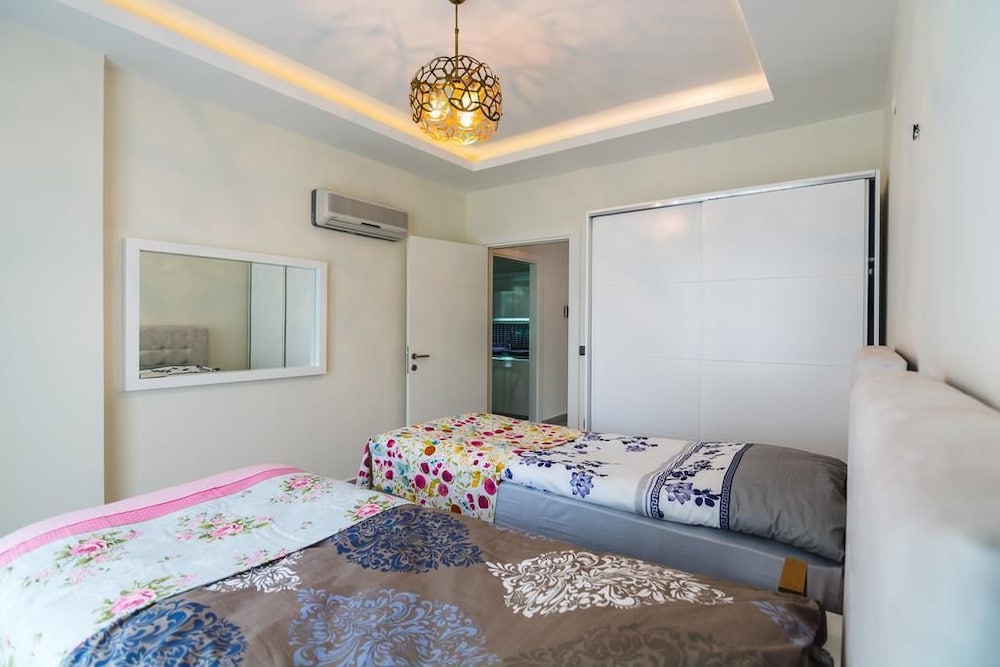 Seven Stars Apartments view 3