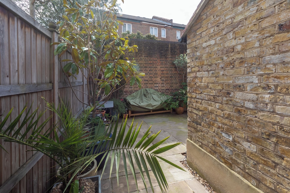 Beautiful & Cosy 2BD House - Southwark