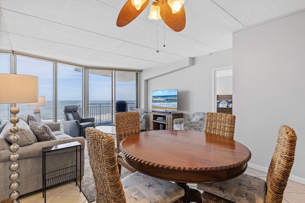 Surfside Club 503