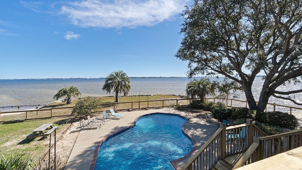Flip Flop Bay House by Southern Vacation Rentals