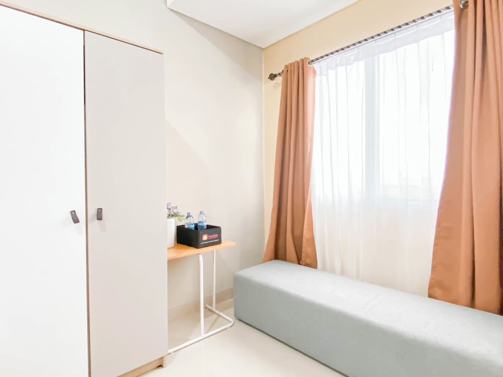 Cozy And Best Place Studio Apartment Royal Sentul Park