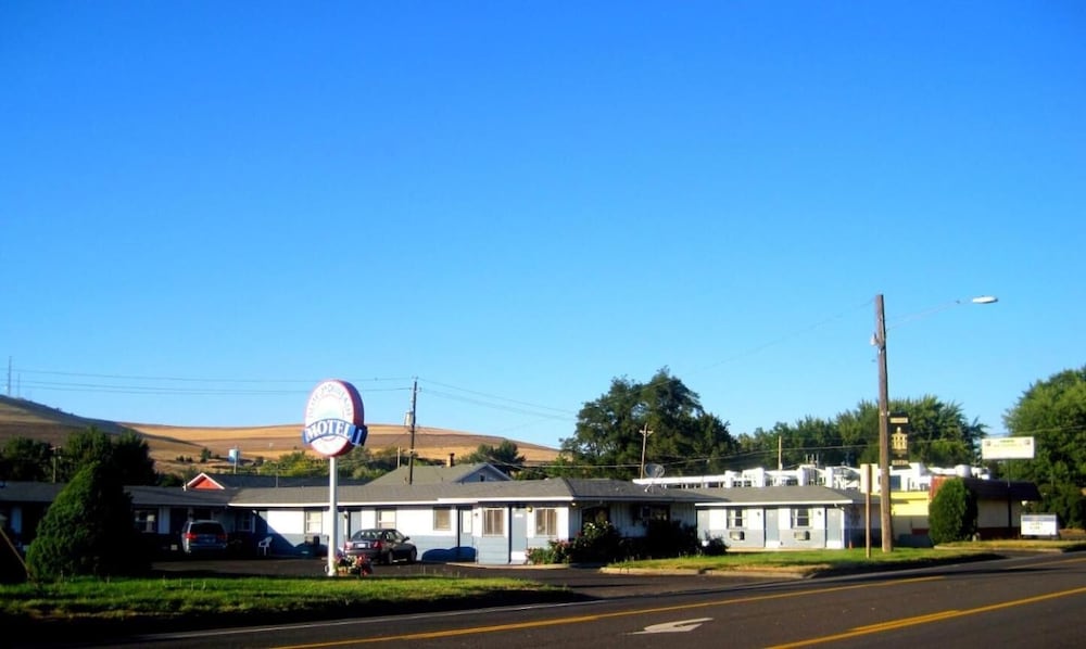 Blue Mountain Hotel