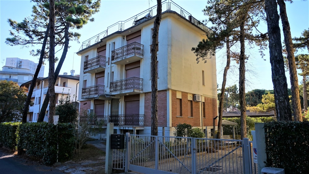 Splendid Renovated Apartment - Beahost view 3