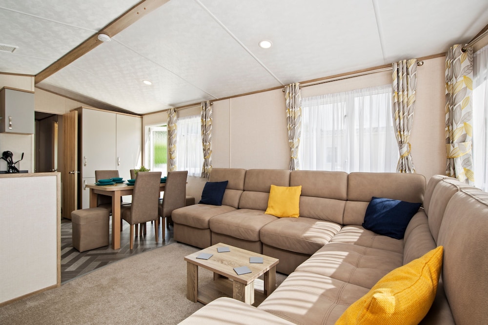 Maple - Near Folly Farm Cosy Retreat