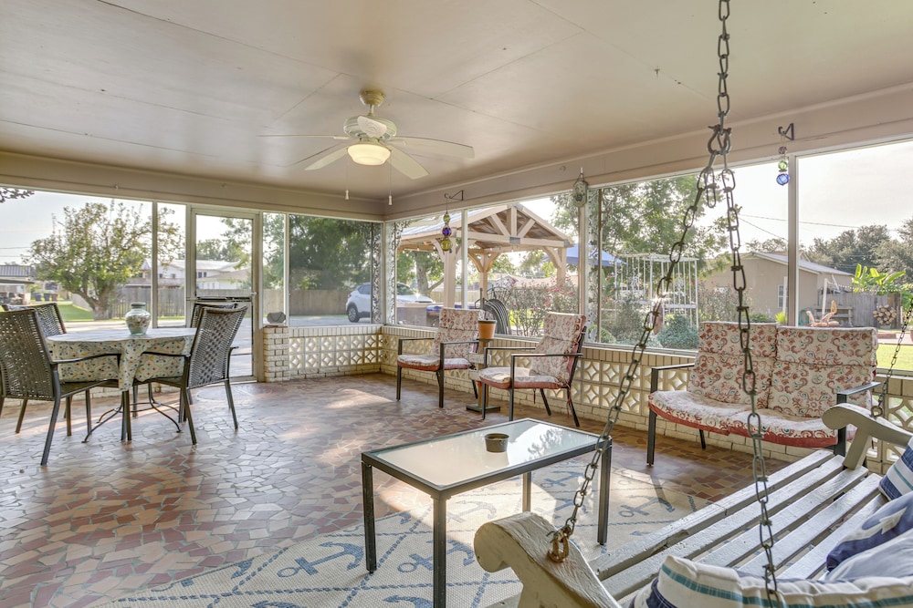 Fish & Explore: Serene Home on Bayou Petit Caillou