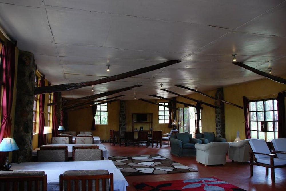 Ngari Hill Guest House & Campsite