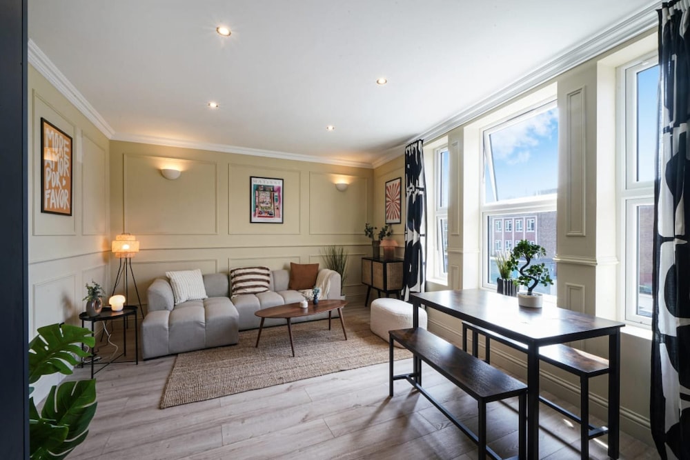 The Balham Hideout - Trendy 2bdr Flat