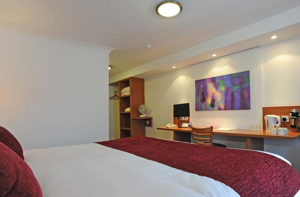 Cross Keys Hotel by Chef and Brewer Collection