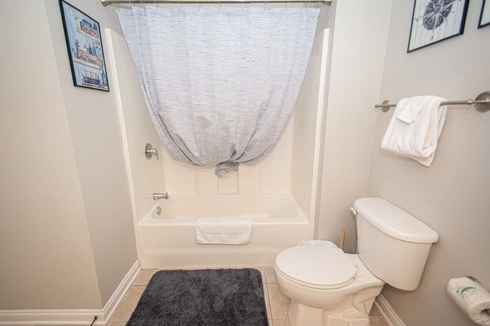 World Tour 100-201a 3 Bedroom Condo