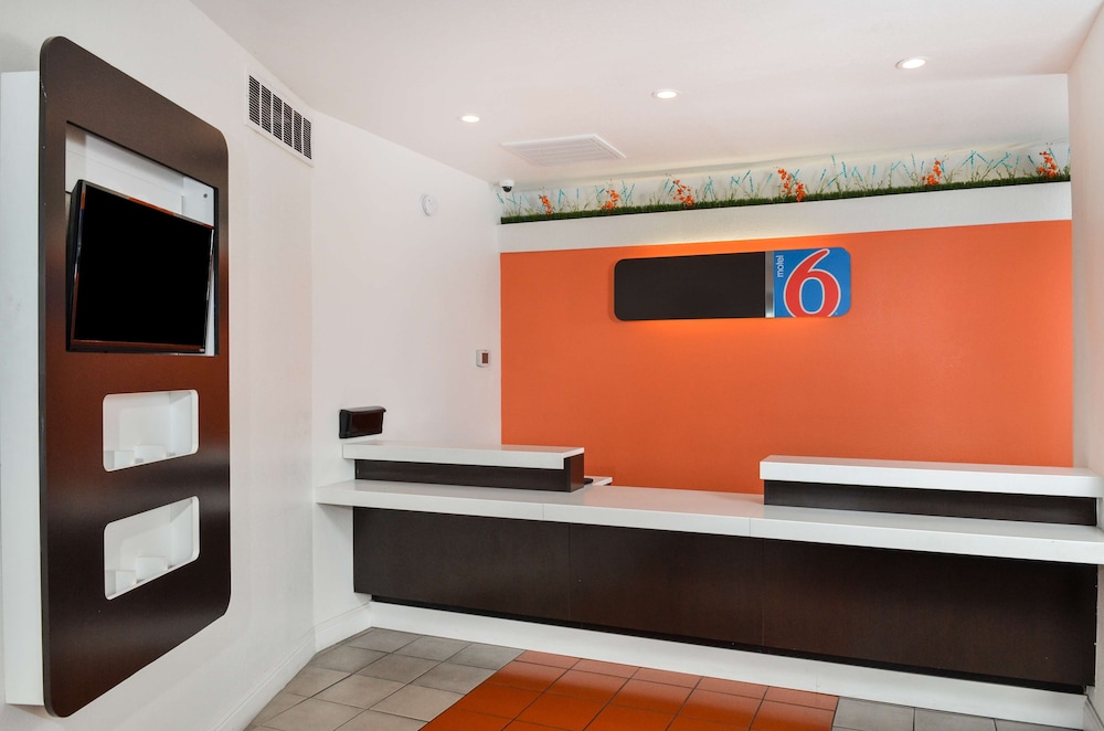 Ramada by Wyndham Merced view 2
