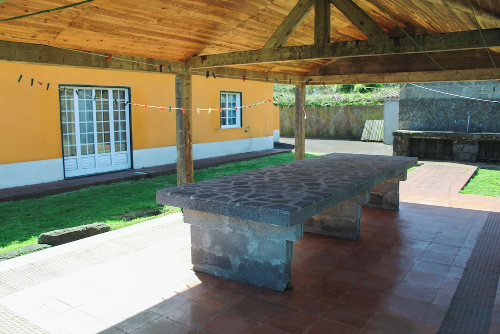 Photo 33