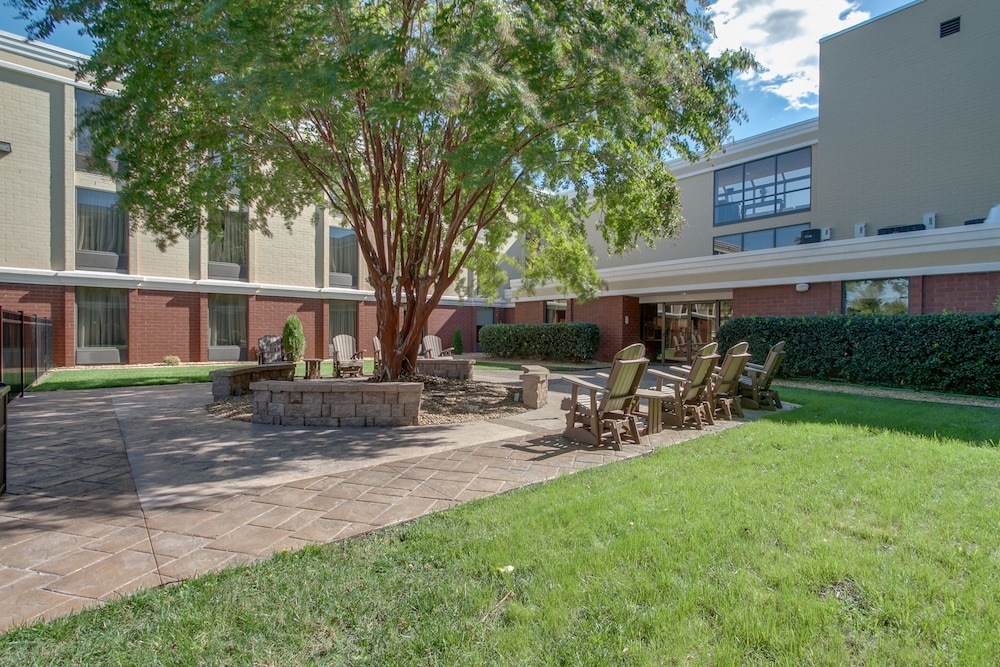 Richmond Vacations - Holiday Inn Express Richmond - Midlothian Turnpike, an IHG Hotel - Property Image 3